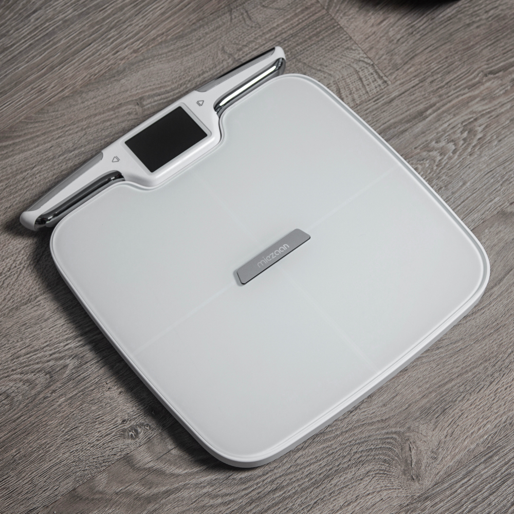 BodyAnalytix Pro - The world's most advanced and most comprehensive body composition smart scale